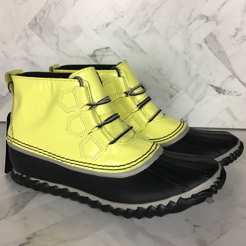🛍 Sorel Out N About Ankle Boot in Zest 7 NWOB